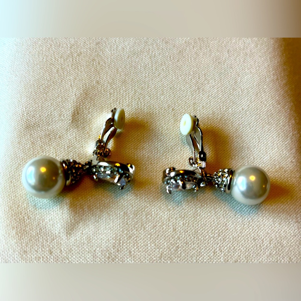 Spring Street Pearl and Cubic Zirconia Drop Earrings, New With Tags - Picture 11 of 16